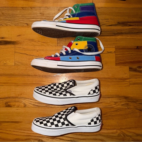 2 Pairs Kids Unisex Shoes And Socks - Picture 7 of 8